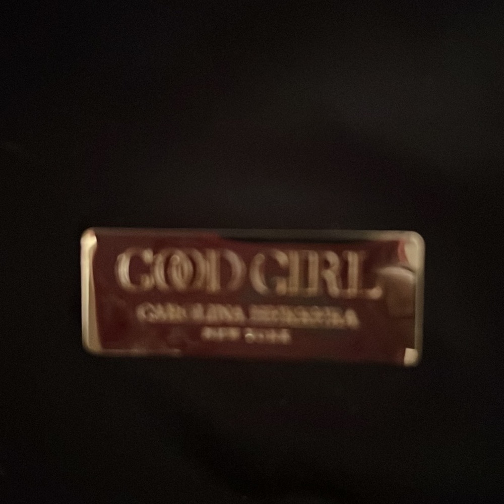 Good girl satin weekend bag 13 by20 by Carolina Herrera  weekend bag euc - Picture 2 of 7